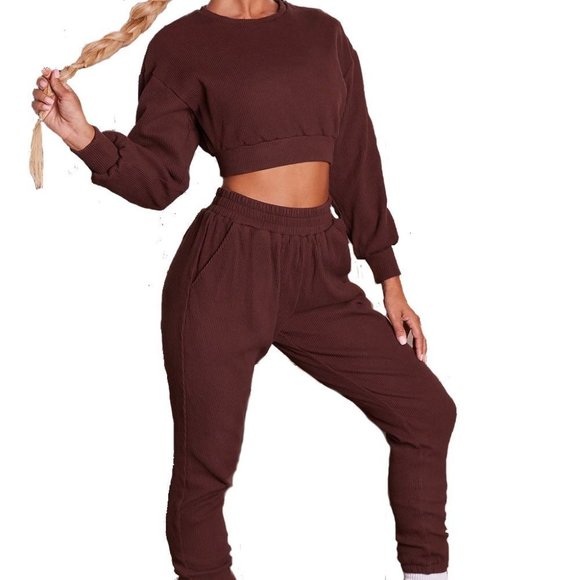 COPY - COPY - Women's Crop Top and Jogger Pants S… - Picture 4 of 4